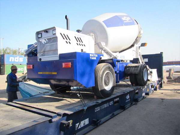 Self Loading Concrete Mixer Truck